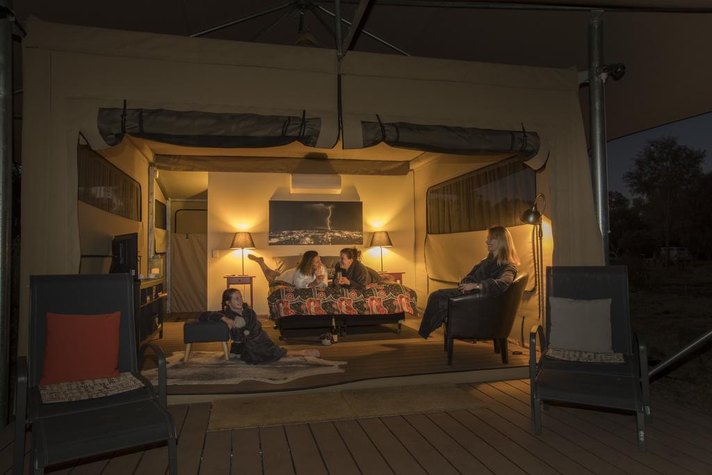 Squeakywindmill Boutique Tent B&B Alice Springs Ngoại thất bức ảnh